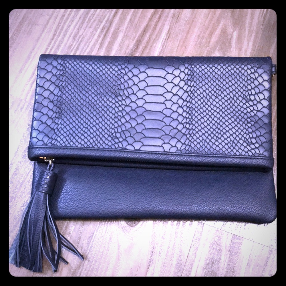 GiGi New York Convertible Clutch